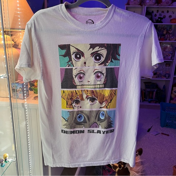Demon Slayer T-Shirt 4 Character Panel - Picture 1 of 2